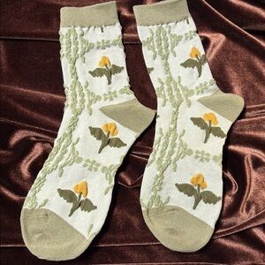 Gifts or Anyone🎁 Sage Floral Cottagecore Cotton Socks
